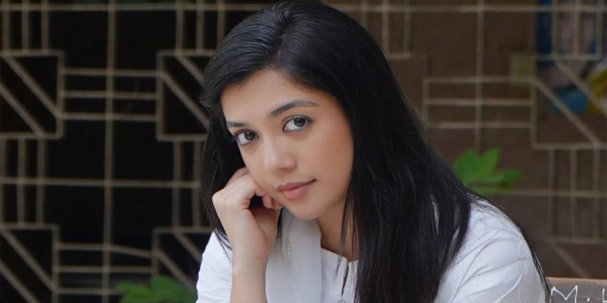 Reham Rafiq Shares First Look from Upcoming Drama