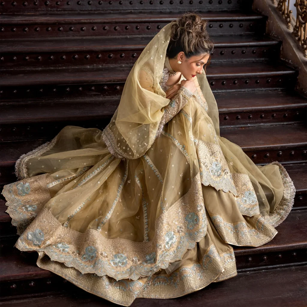 Ayeza Khan Latest Photoshoots Jahan Vol-4