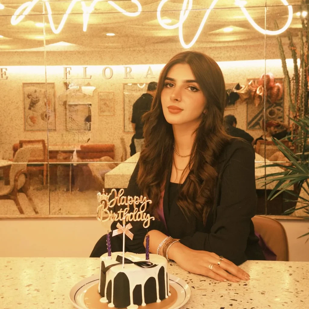 Drama Laadli Actress Vaneeza Sattar Birthday Pictures