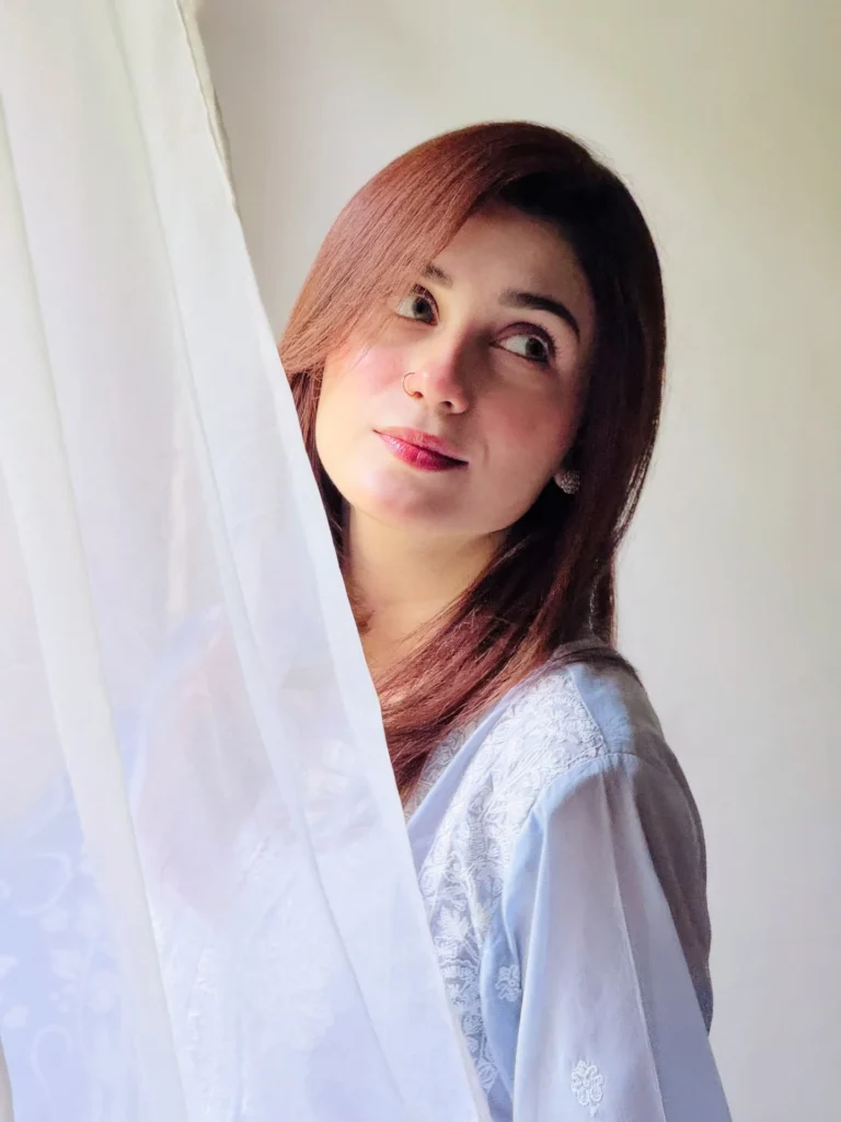 Hina Tariq Latest Pictures on Instagram