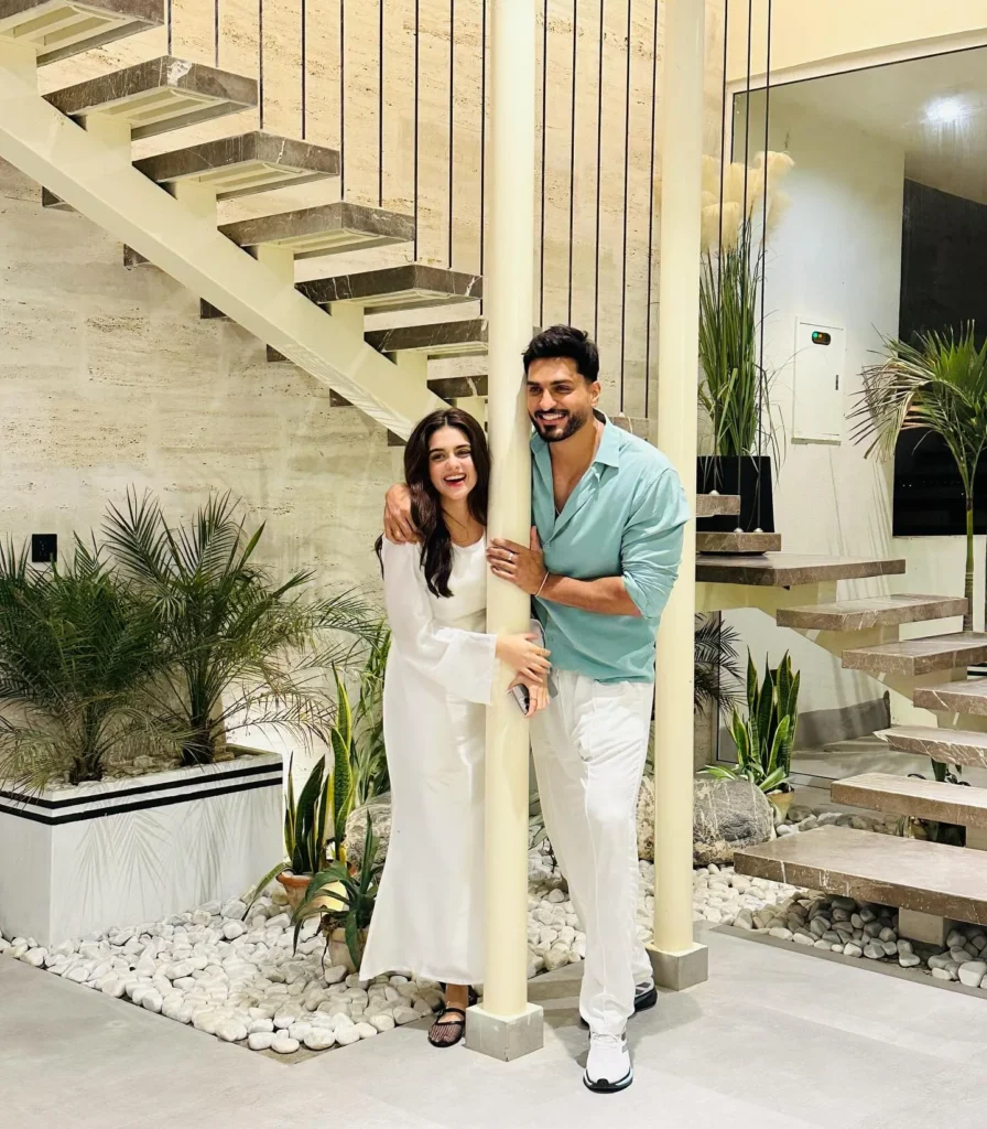 Latest Photos of Omer Shahzad Wife